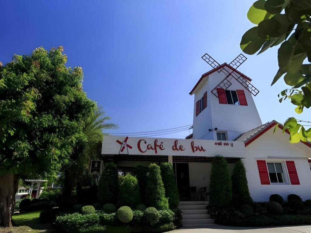 Thada Chateau Hotel Buri Ram Exterior foto